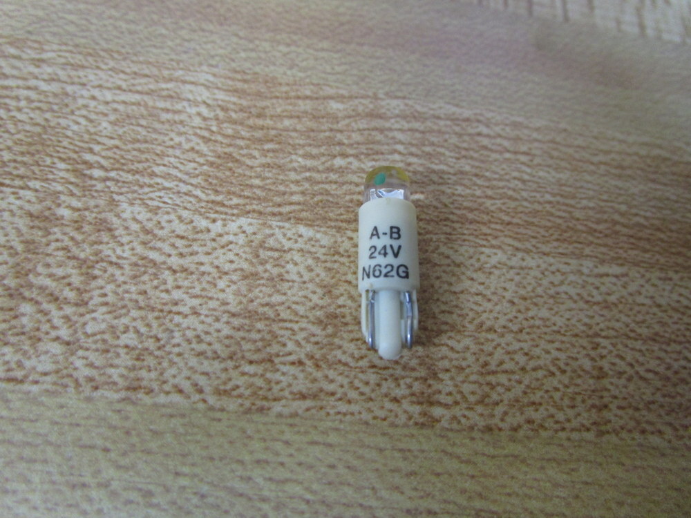 Allen Bradley 800T-N62G LED Cluster Lamp 800TN62G Series C 1 Chip