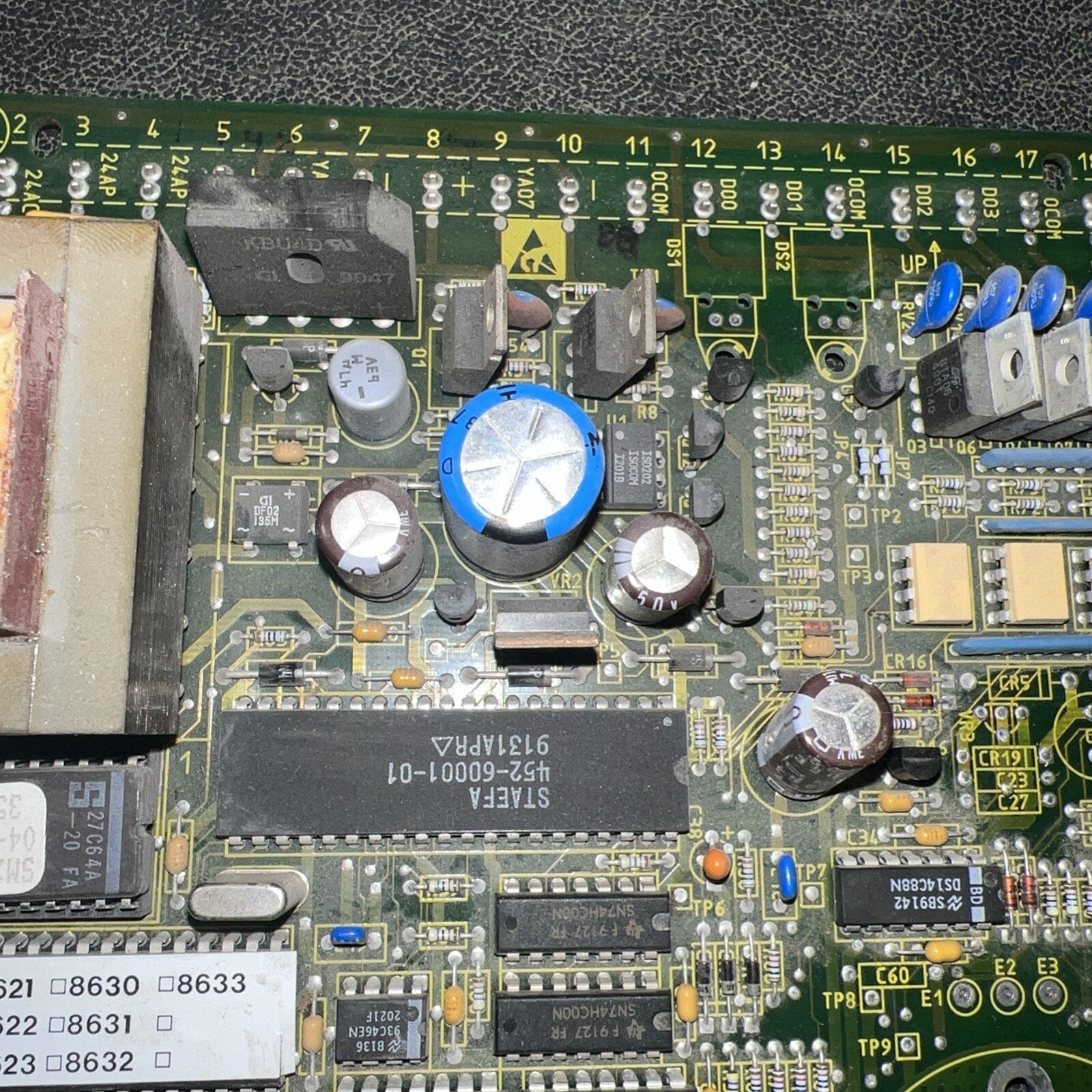 Siemens 091-60210-84 PC Board Smart II 2 Heat Pump 21296E REV. D ( UNTESTED )
