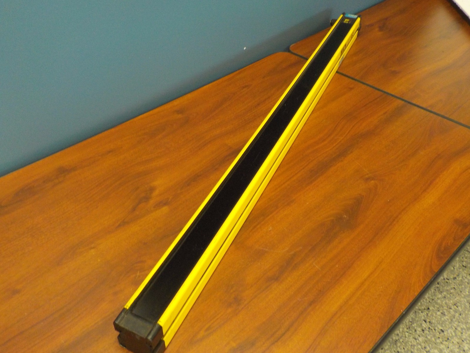 SICK FGSE900-21 USED SAFETY LIGHT CURTAIN RECEIVER NO QD FGSE90021