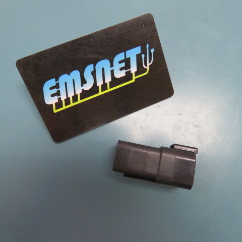 TE / DEUTSCH DT04-6P-E004 Qty of 5 per Lot 6 position Rectangular Connectors