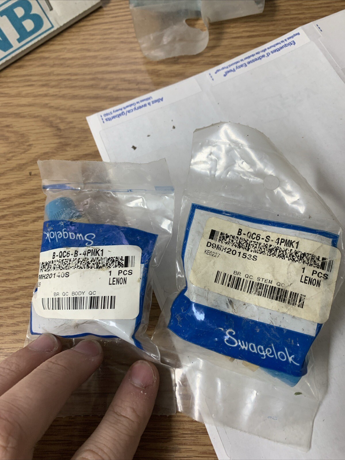 Lot Of 2 Swagelock B-QC6-S-4PMK1 See Pics
