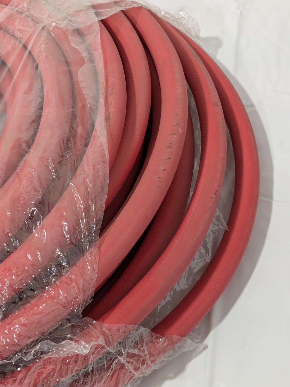 Continental Multipurpose Air Hose: 3/8″ ID, 100′, MNPT x MNPT, 1/4″ 20147628