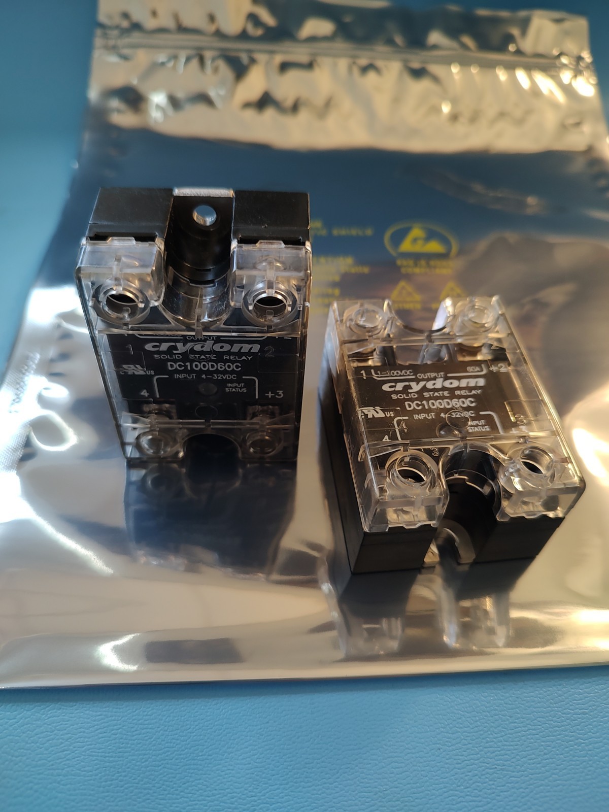 (2)Crydom DC100D60C Solid State Relay 1-100vbc 60A *TESTED* 2 relays