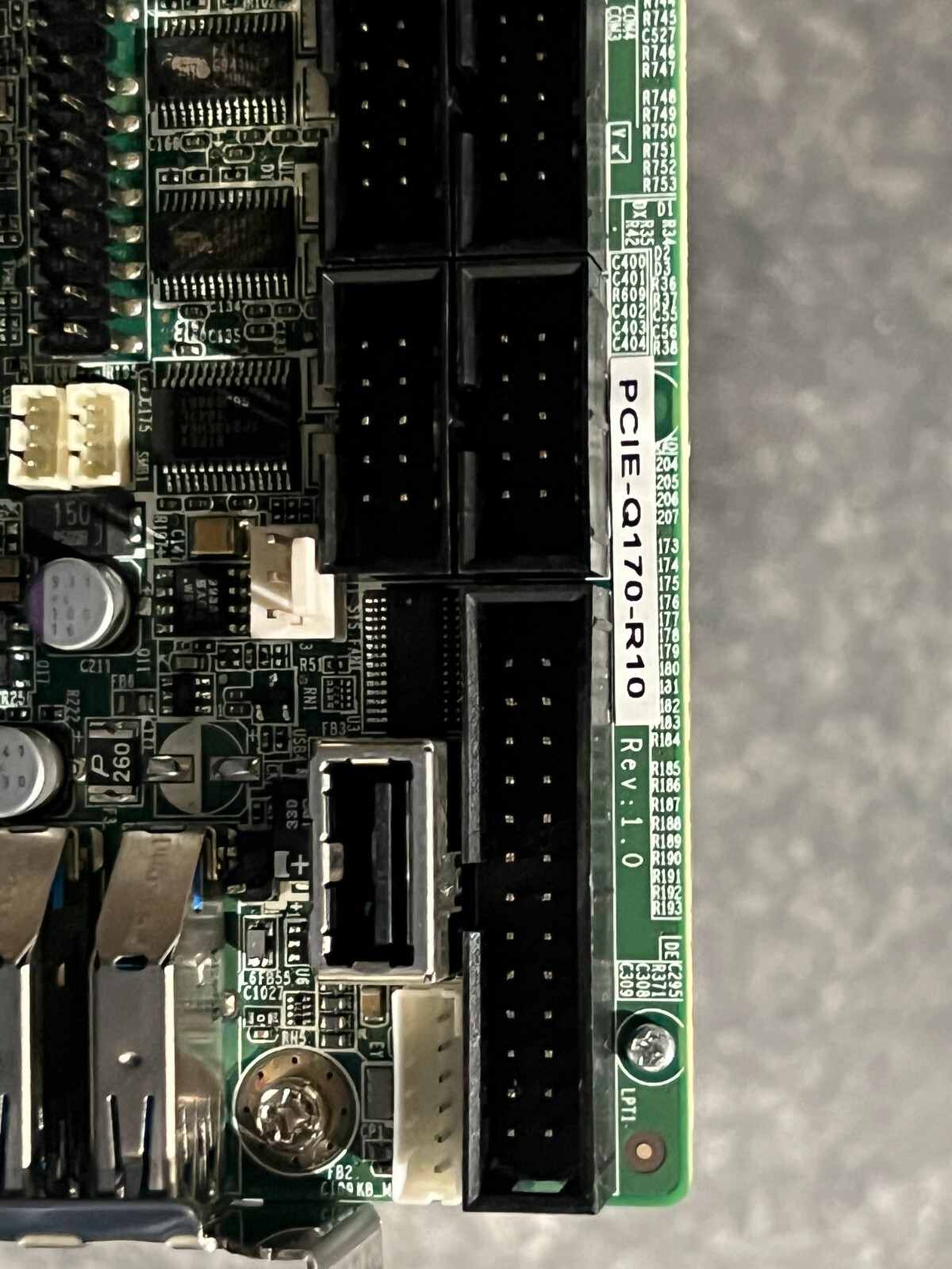 IEI PCIE-Q170-R10 Intel i5-7500 DDR4 4GB TESTED Industrial PC IPC Fast Shipping