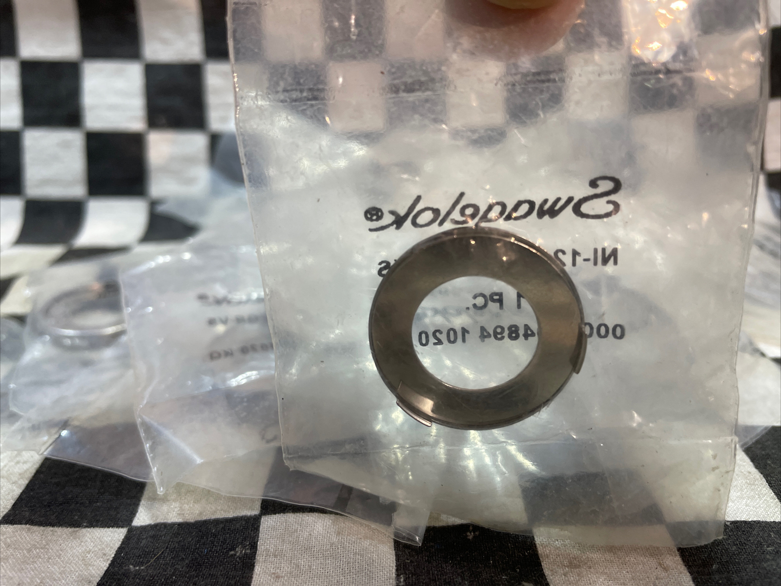 SWAGELOK Gasket Retainer 3/4″, NI-12-VCR-2-GR-VS, LOT OF 27, SHIPSAMEDAY#1327D