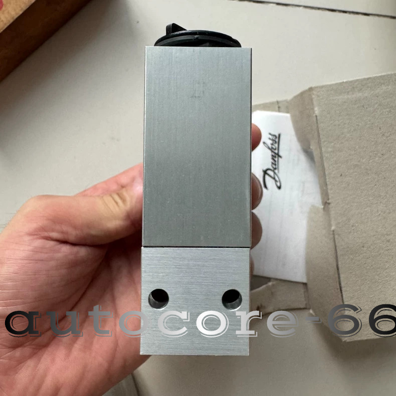 1PC New Danfoss MBC5100 Pressure Switch 061B011066 Fast shipping DHL/Fedex