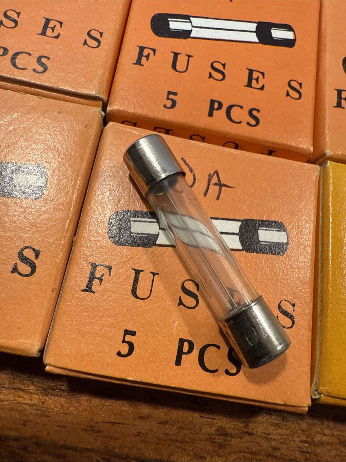 Glass Fuses Assorted Lot 16 5packs Total 80 Fuses .5A to 20A NOS