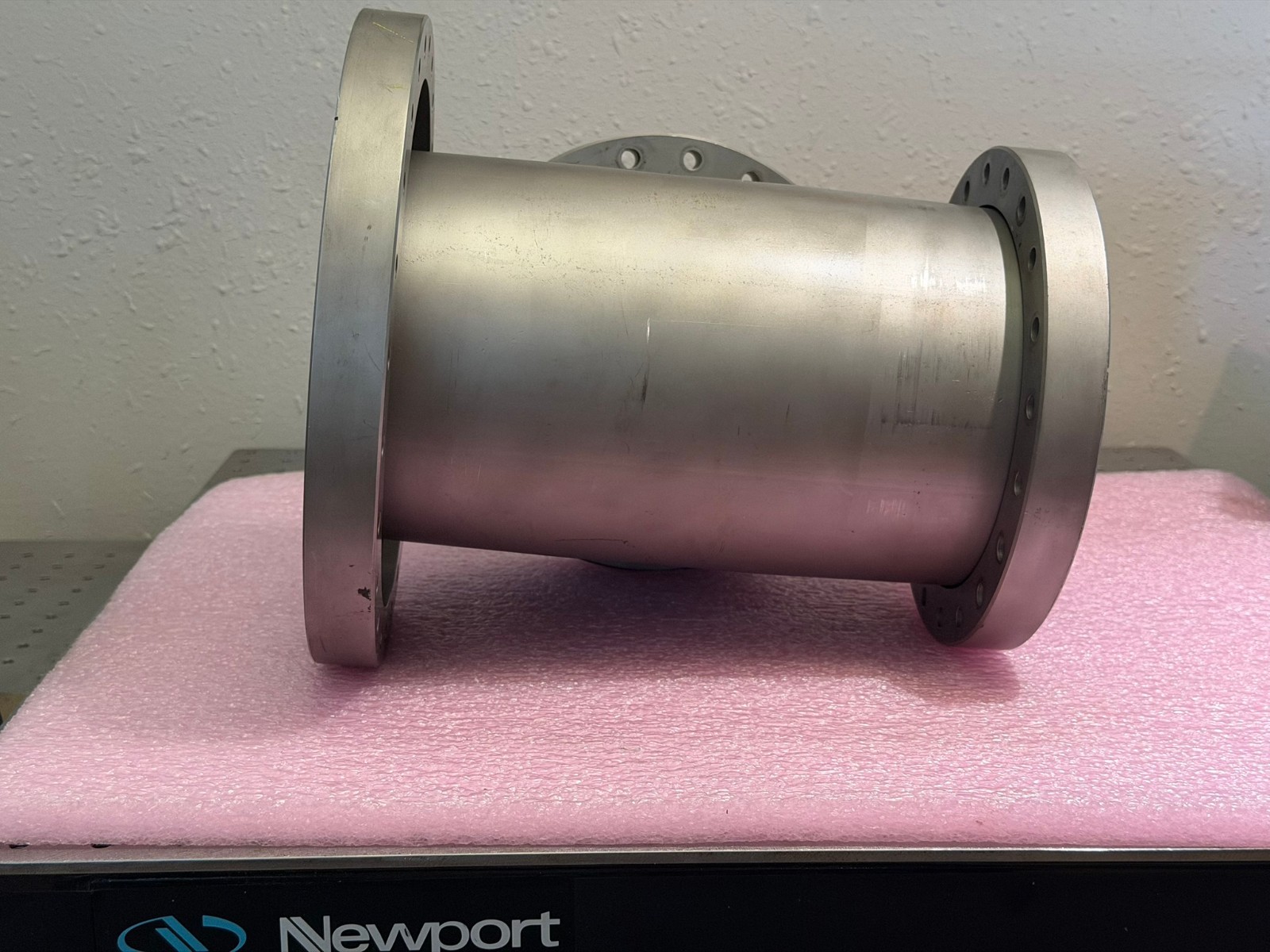 UHV Reducing CF Tee Two 8″ to 10″ Conflats Rotatable Flanges High Vacuum Chamber