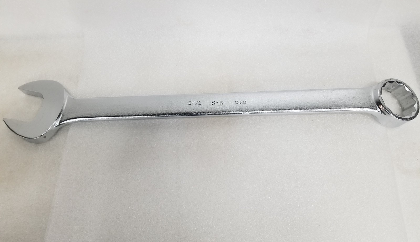 S-K Tools C80 Combination Wrench 2-1/2″ SurGrip 12-Point 31″-OAL Made in USA