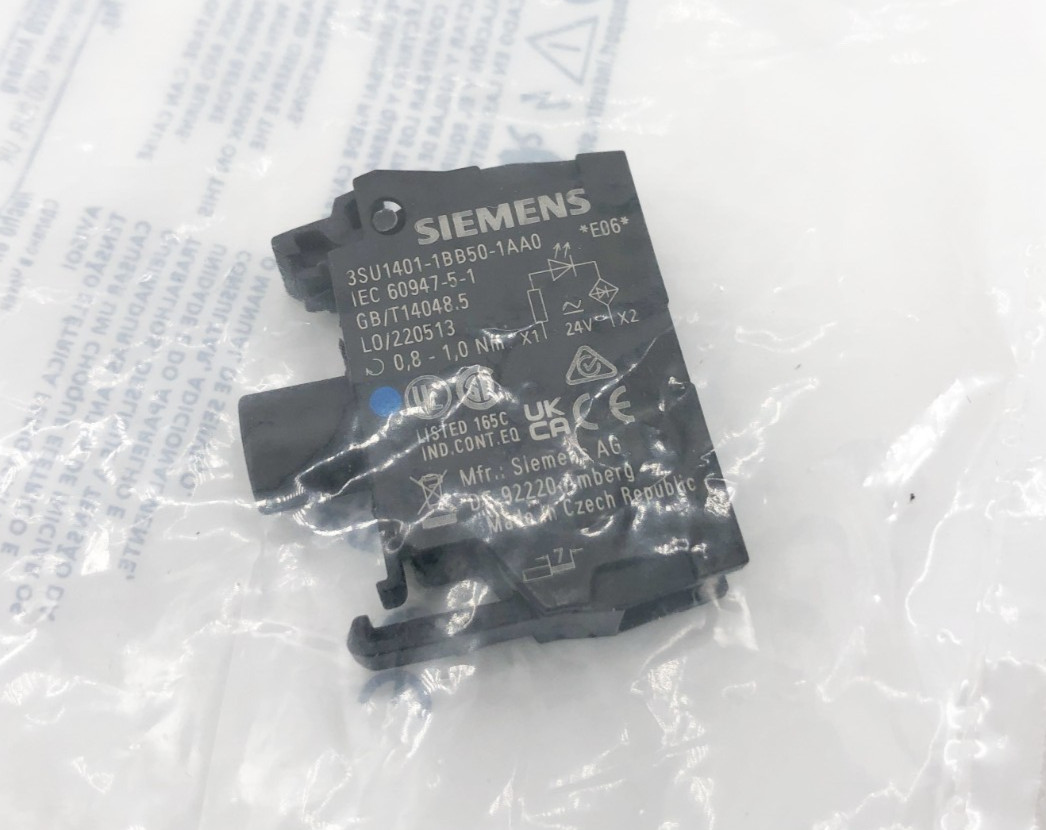 Lot of 2 New Siemens 3SU1401-1BB50-1AA0 LED Button Modules