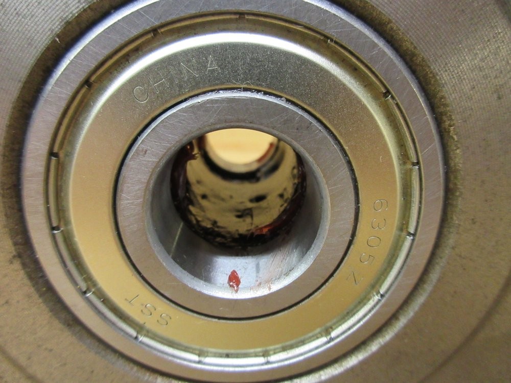 Raymond 156/107 Poly Load Wheel W/Bearing T16335