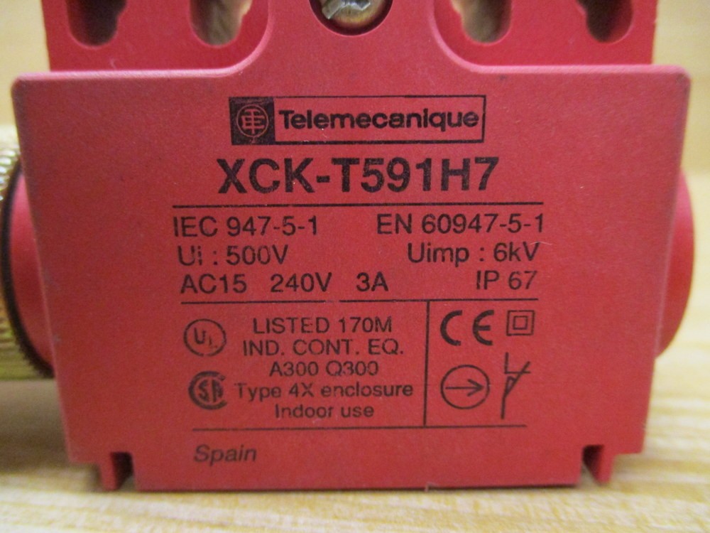 Telemecanique XCK-T591H7 Safety Limit Switch XCKT591H7