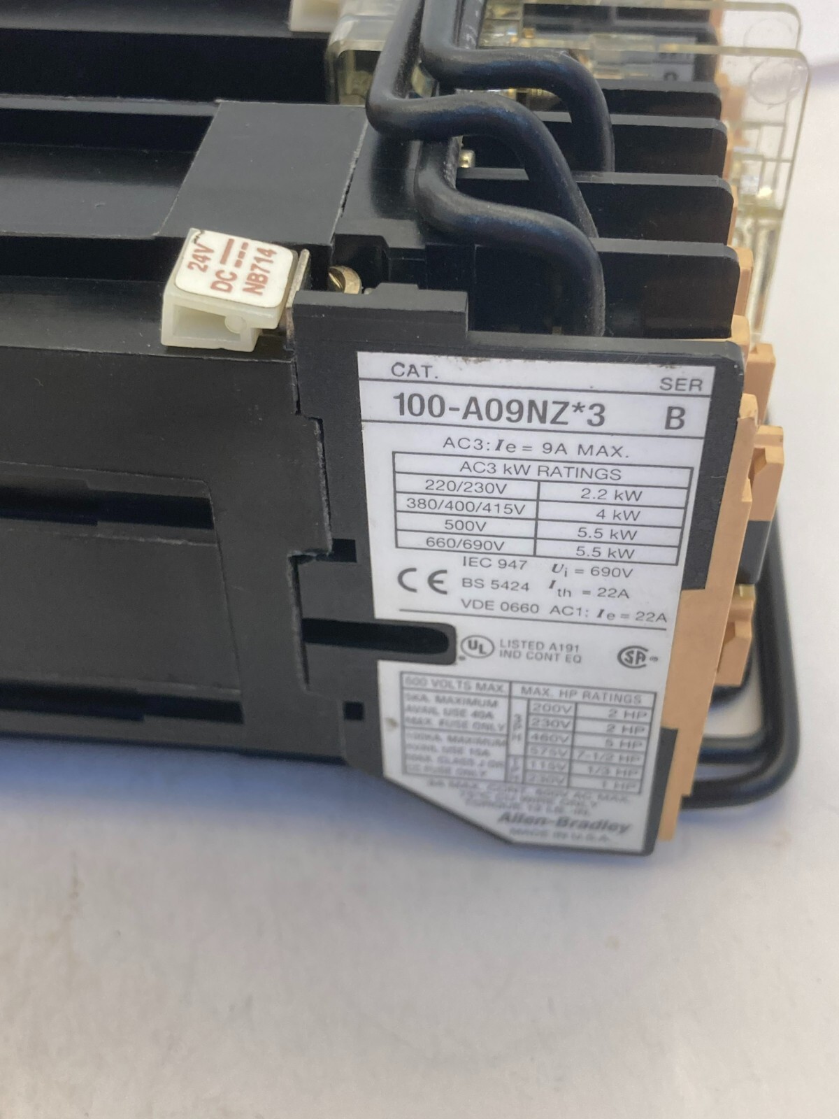 ALLEN BRADLEY 104-A09NZ243 CONTACTOR REVERSING 2NO/2NC 9A 3 POLE 24VDC S A NIB