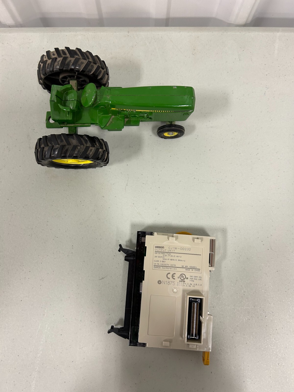 CJ1W-OD232 Omron Output Unit