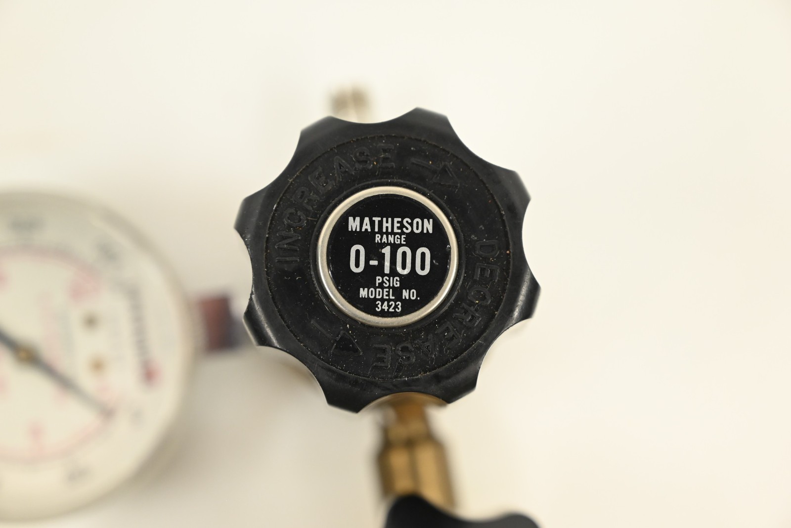 Matheson 3423 Brass High Purity Gas Regulator