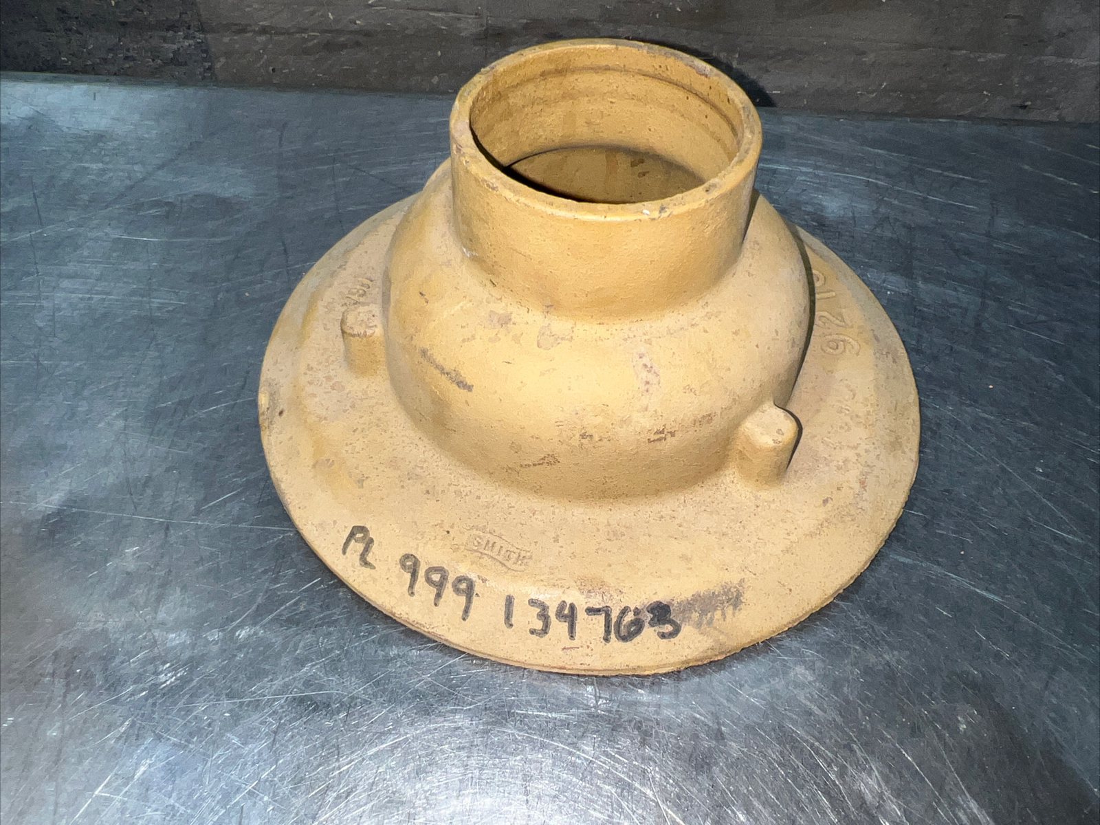 JAY R. SMITH MFG. CO Floor Drain Body 9213 Nos Surplus. ID 3