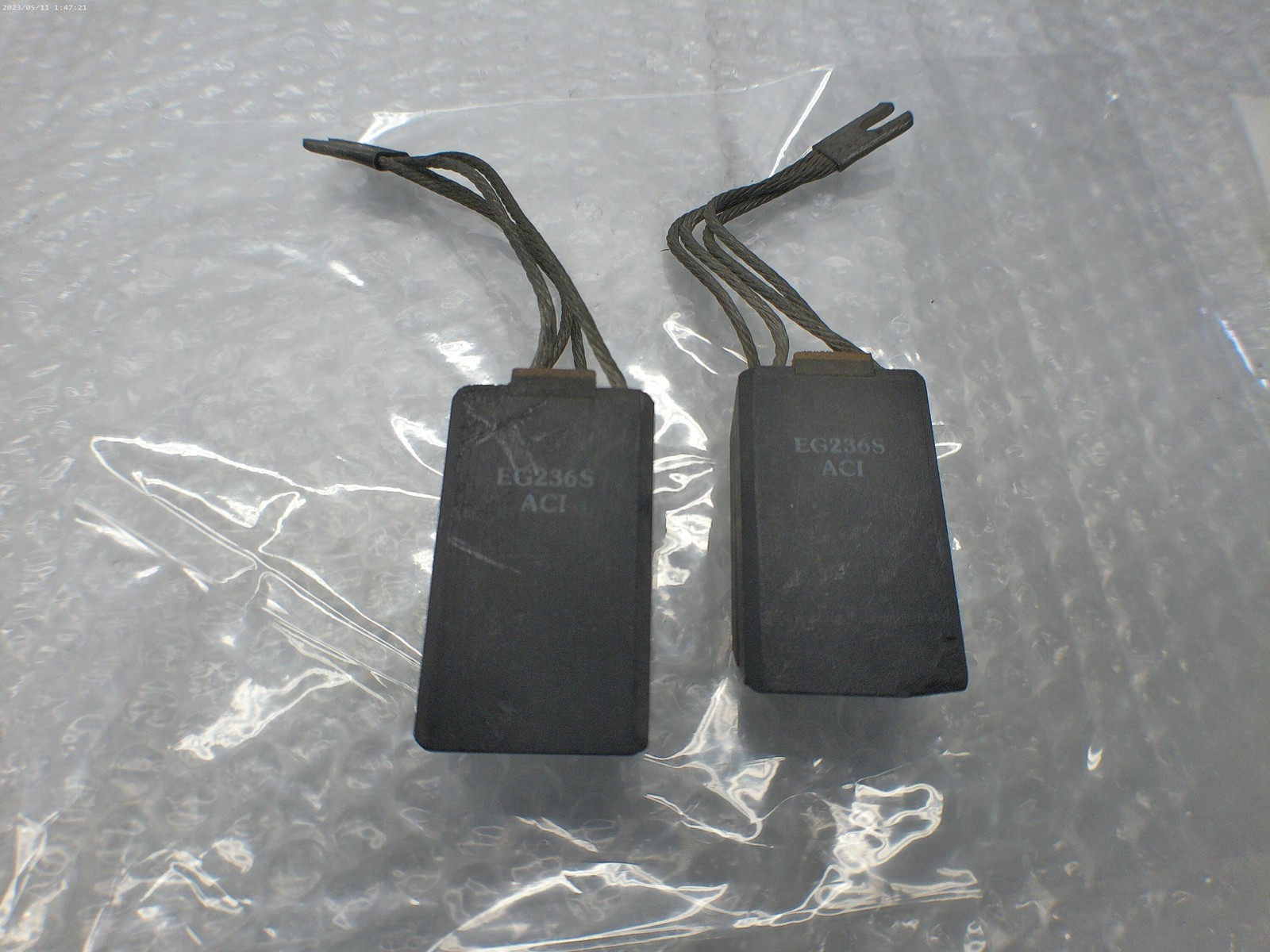 INDUSTRIAL SPARE EG236S CARBON BRUSH LOT OF 2 NSNP