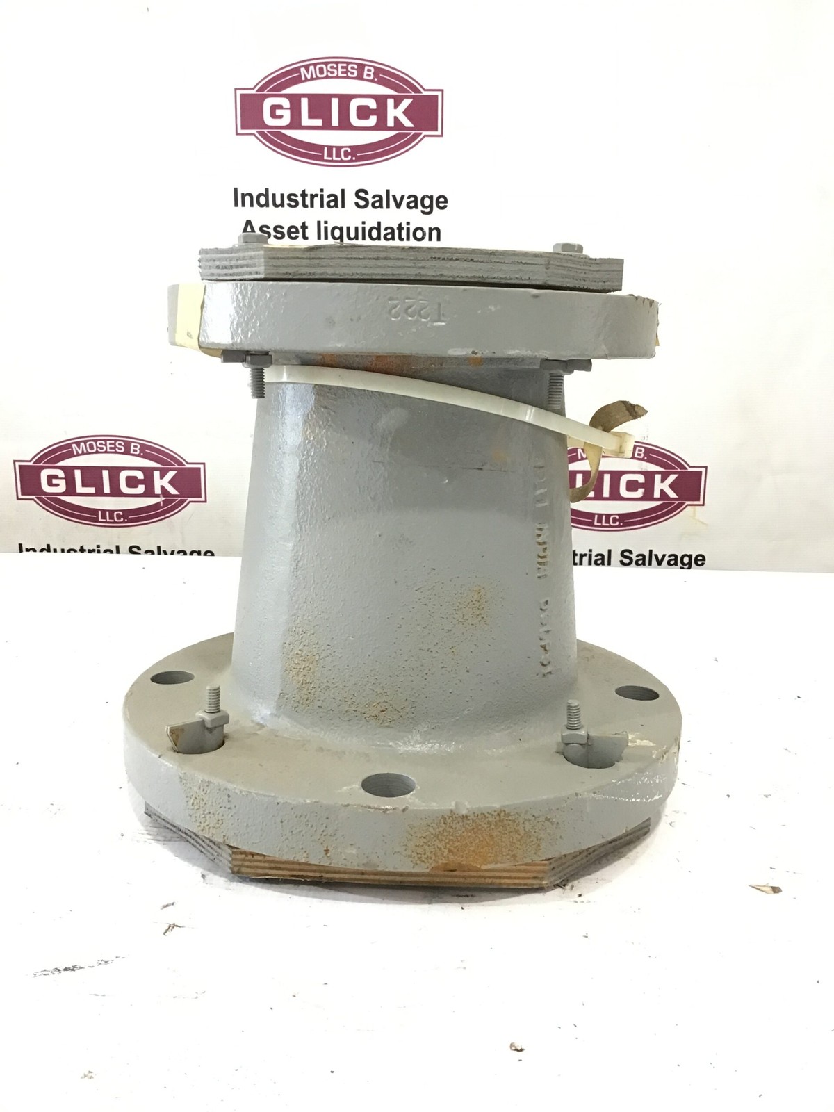 Unbranded Industrial Flanged Pipe Reducer 12″ x 8″ Steel ANSI Flange