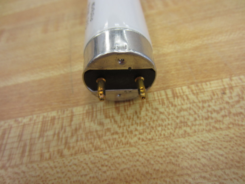 Sylvania F15T8/CW Fluorescent Bulbs