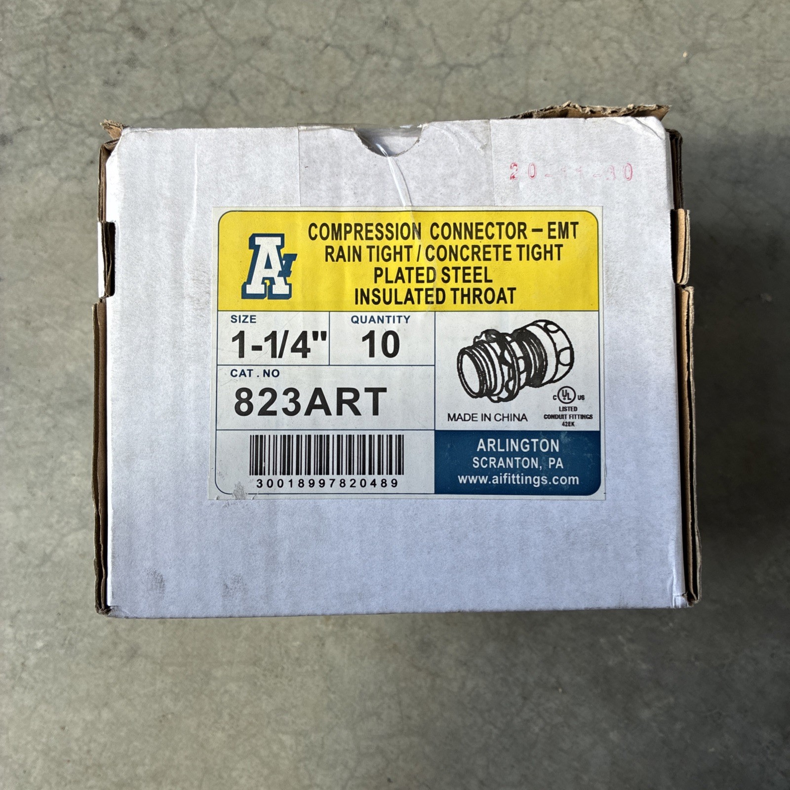 10 Arlington 823ART, 1-1/4, Steel, Rain Tight, Compression, EMT Conduit Coupling
