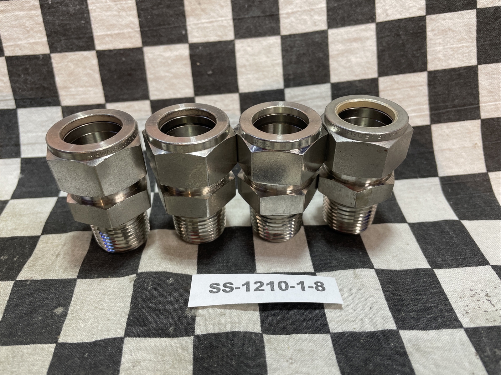 SWAGELOK SS-1610-1-8, SS-1210-1-8, SS-1210-1-12, MALE CONNECTOR, LOT OF 6#1176Z2
