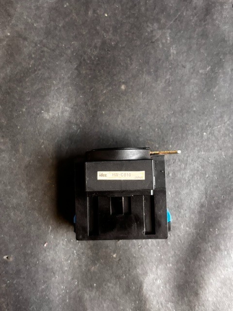 IDEC HW-G10 CONTACT BLOCK ($10 OBO)