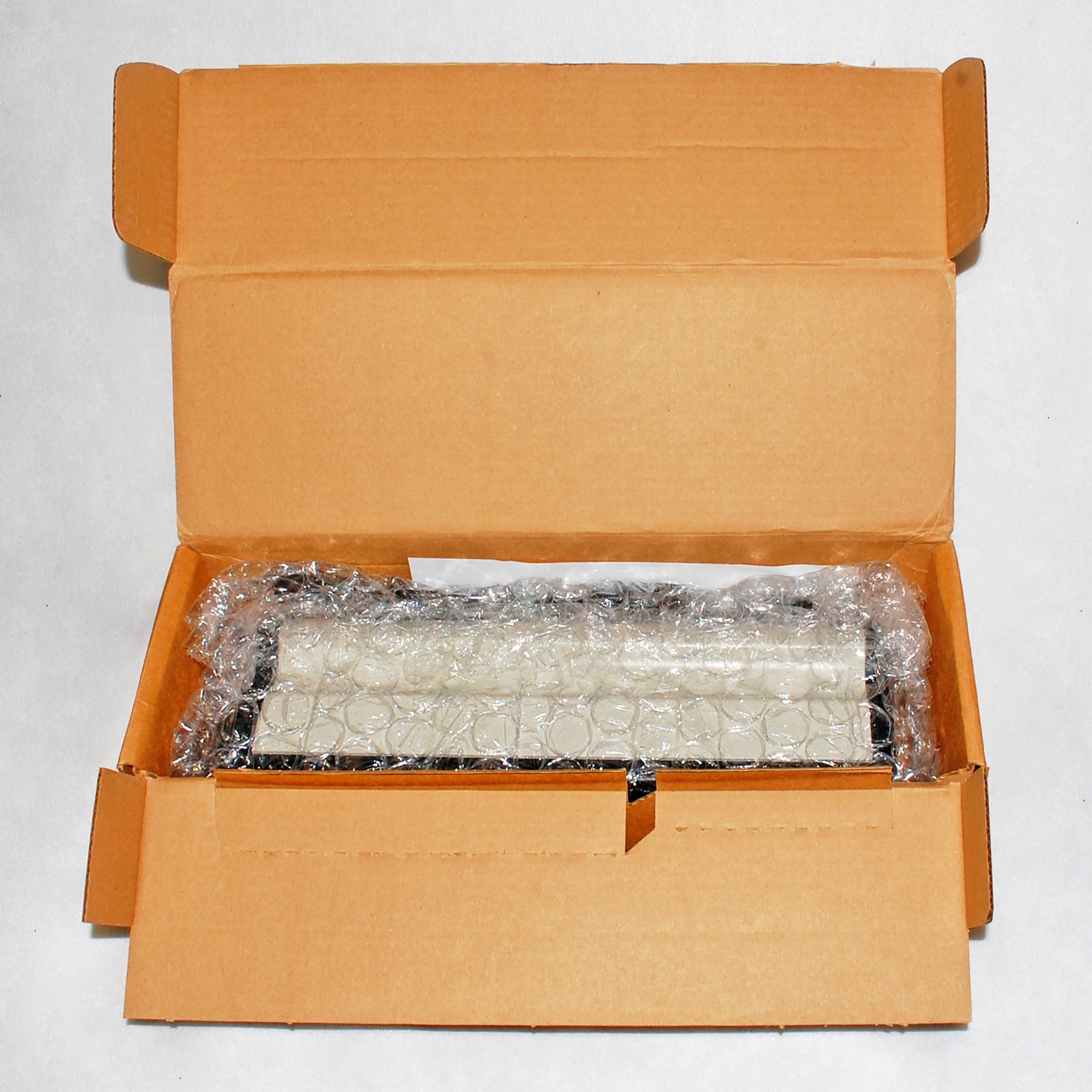 UVP 3UV Ultraviolet Lamp – 3UV-38 (#95-0343-01) New in Box. 8 watt model 115VAC