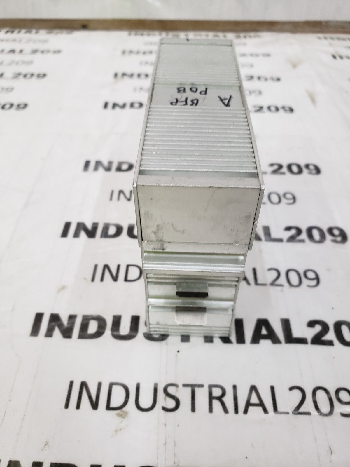 MOORE SIGNAL CONVERTER ISOLATOR FCT/4-20MA/.25-40 MV/U-NJ