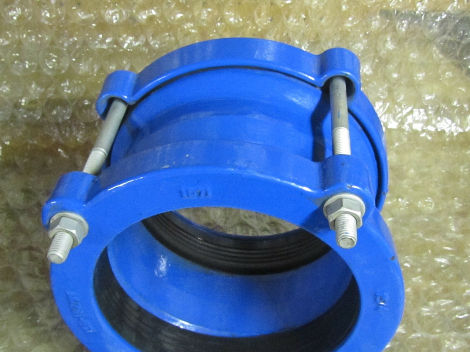 CRC-6 RAPIDFIT 6″ Ductile Iron Pipe Coupling, 6.26 to 7.17 INCH Pipe Size –