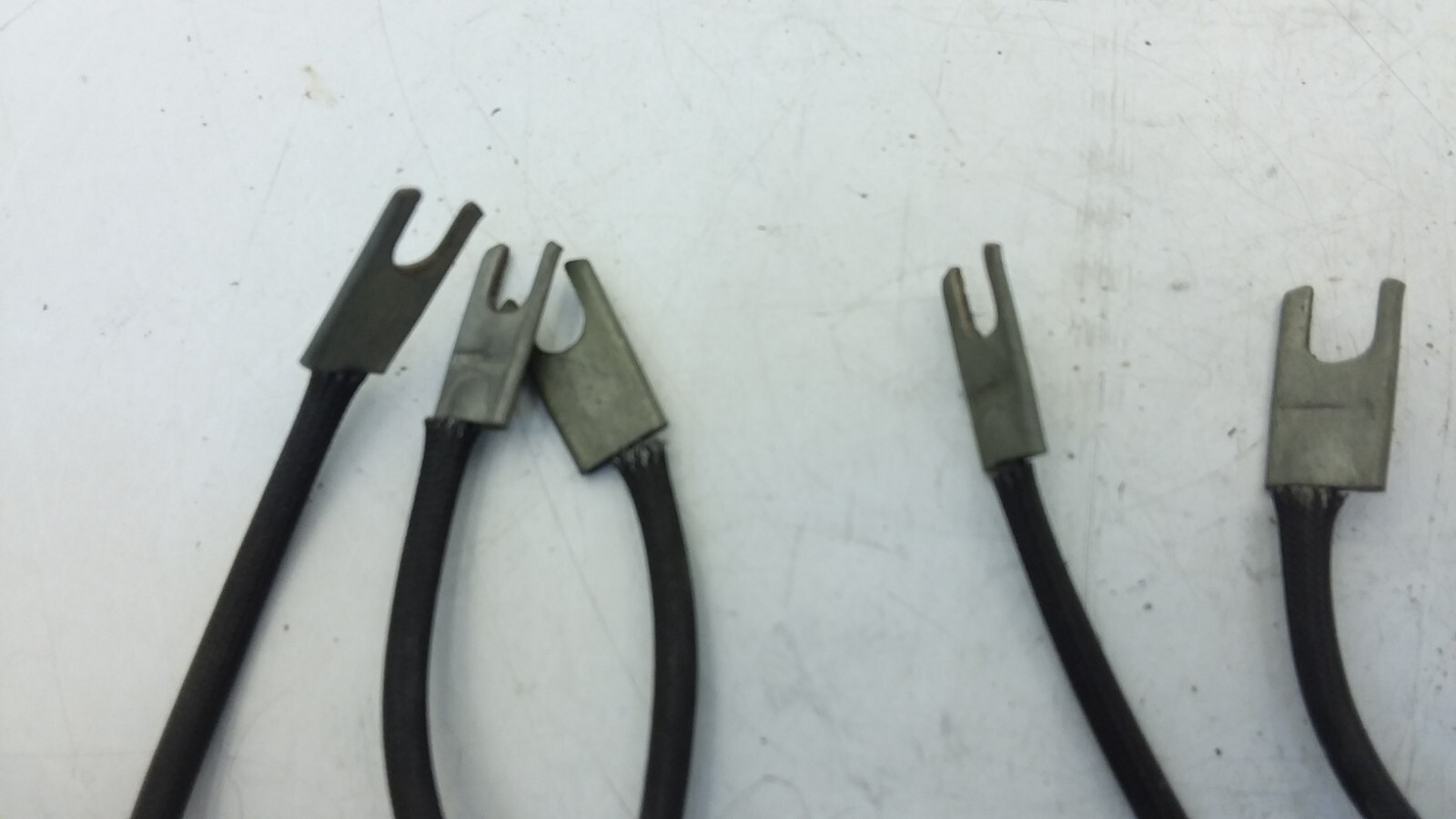 HELWIG ER 581 CARBON MOTOR BRUSH SIZE 3/8 X1 X 1.5 INCHES LOT OF 5 NNB