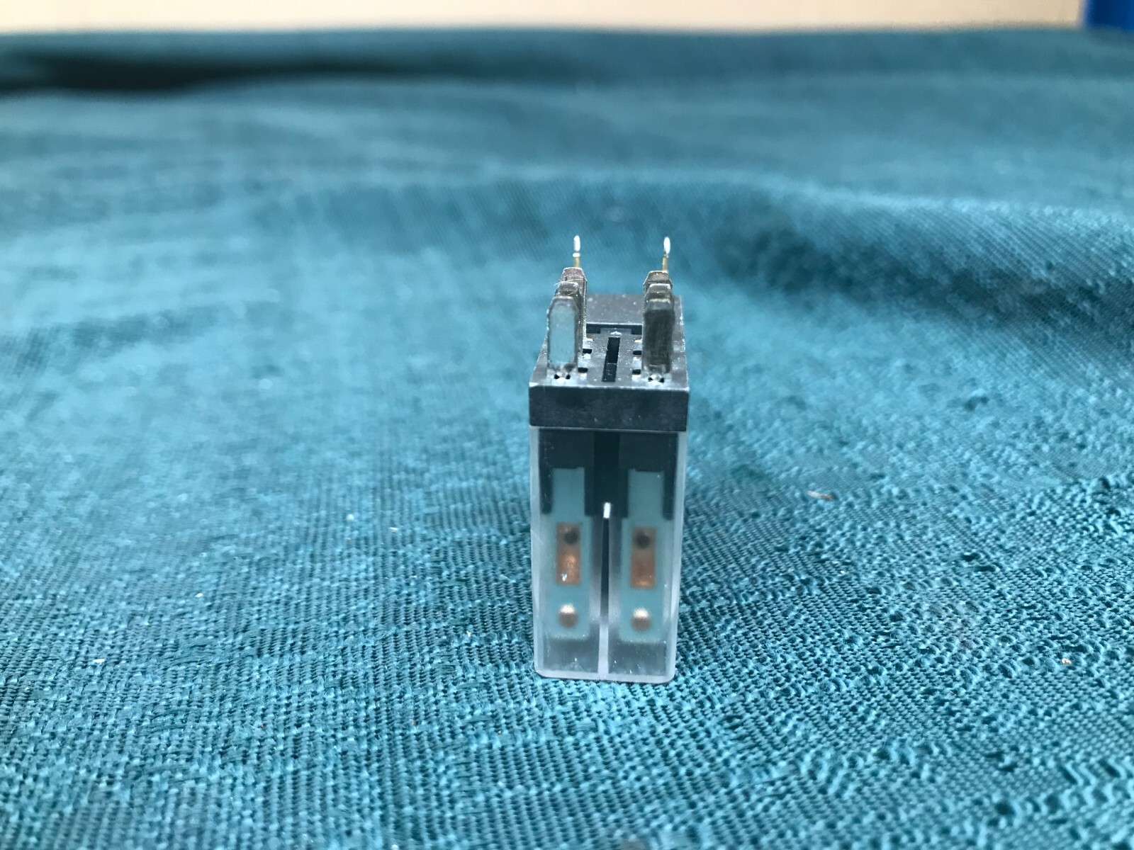 Schneider Electric RXG25BD 24VDC 5A NSNP Relay 2CO 5A@250VAC 24VDC Coil – Clear