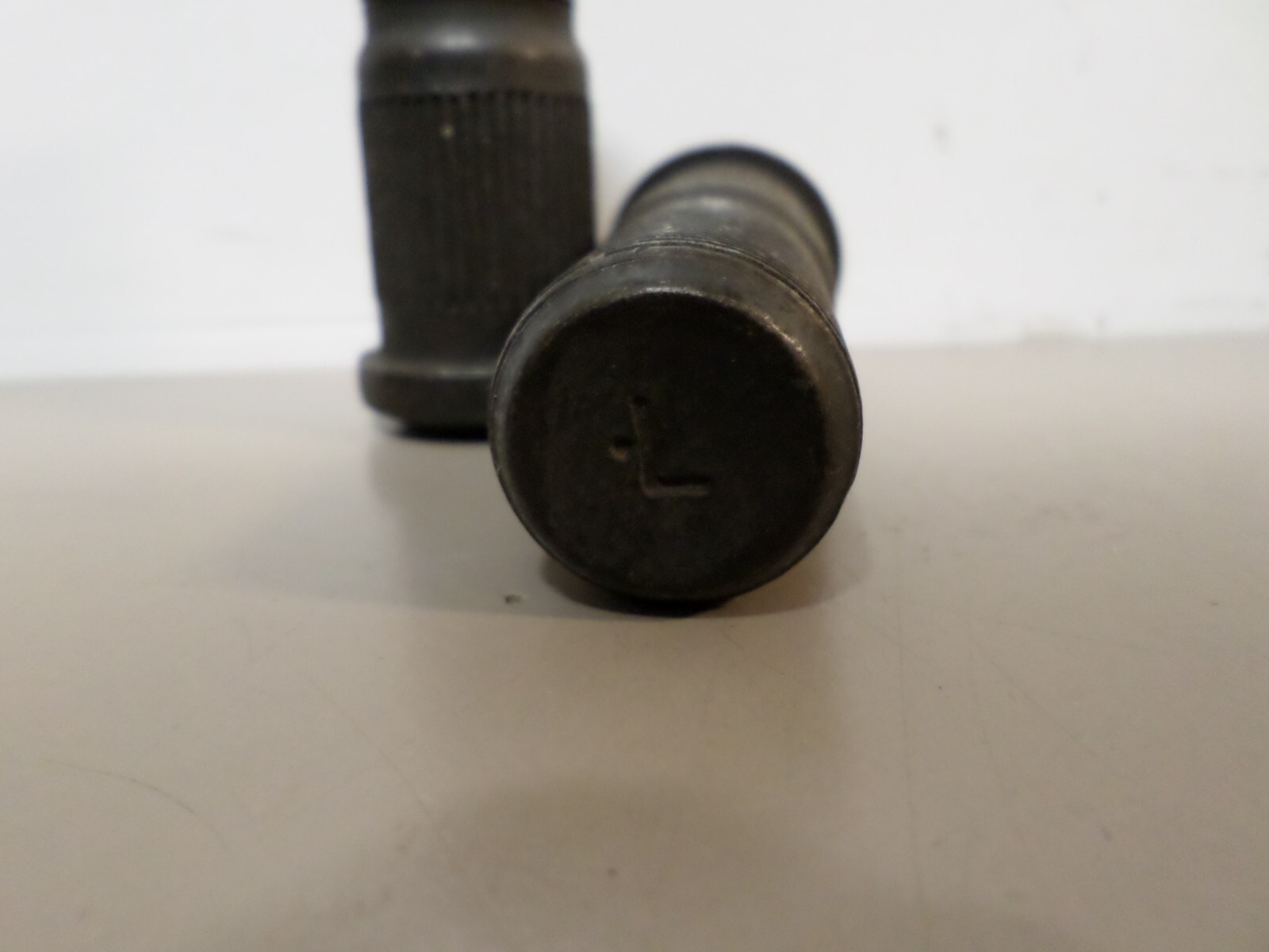 Lot of 2 – Single End Round Head Wheel Studs 1-1/8-16 x 3-9/16″ Left Hand