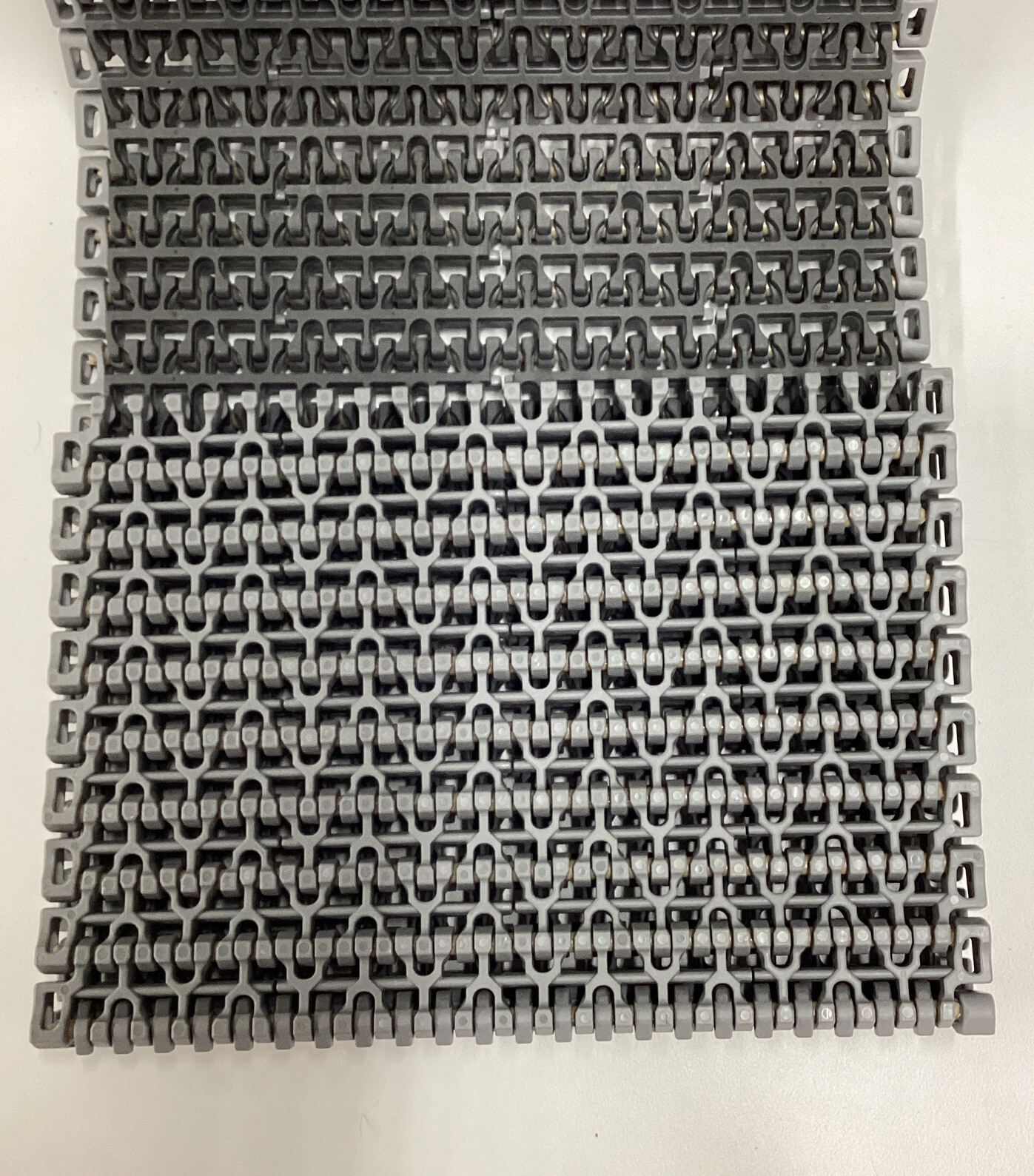 Intralox 23426 Grey 1100 Ser. Flush Grid Friction Top 8″ X 10′ 200 Rows