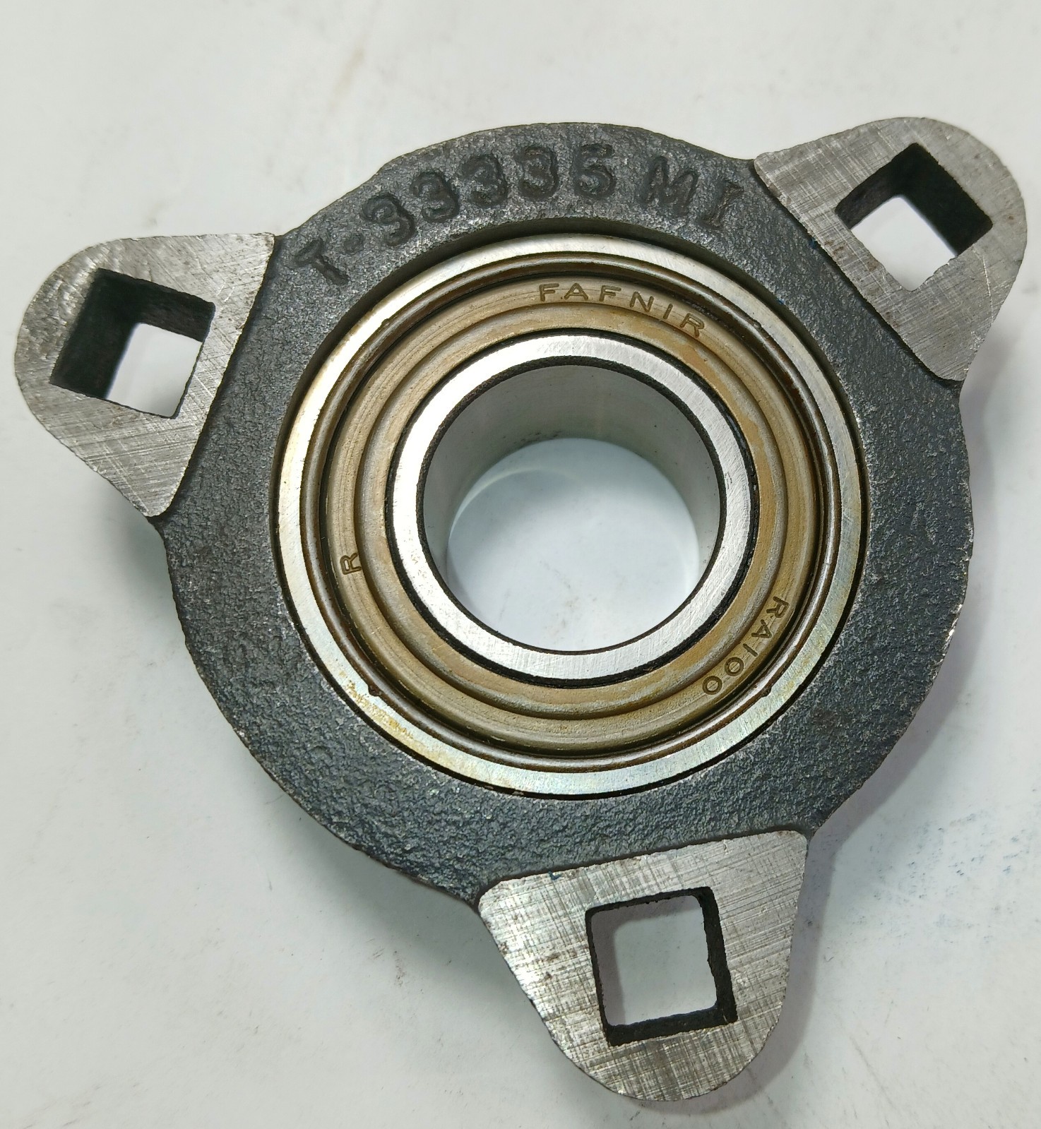 1 NEW FAFNIR T-33335MI 3 BOLT FLANGE MOUNT W/ RA100 BEARING NNB ***MAKE OFFER***