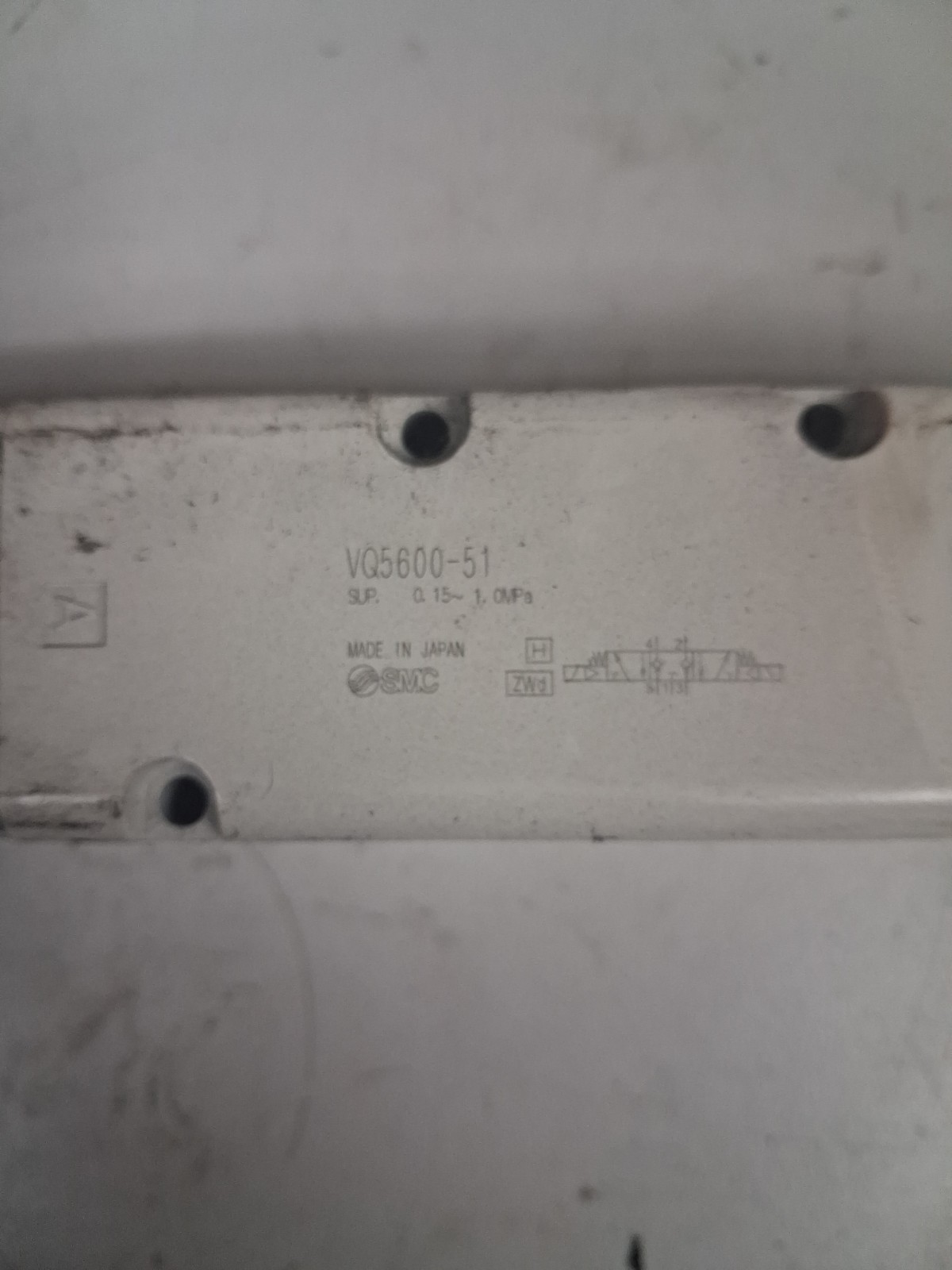 SMC VQ5600-51 SOLENOID VALVE 0.15-1.0MPA
