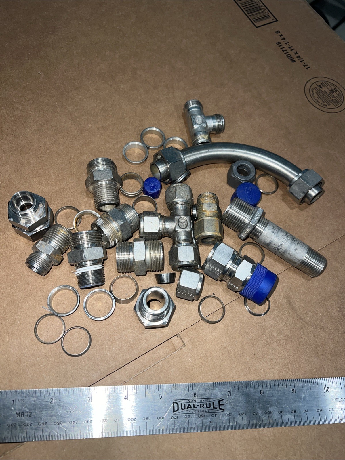 Lot Of Assorted SWAGELOCK Fittings STAINLESS STEEL .. As In Pictures