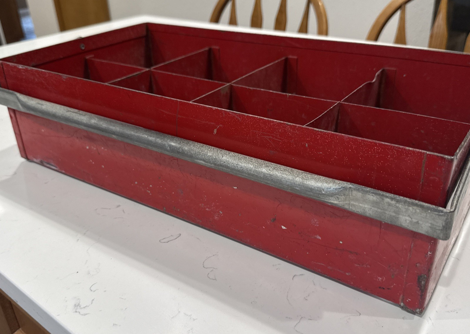 Vintage Red Steel Oil Can Holder/Fitting Tote 20″ x 10″ x 5″ w/8 Dividers Decor