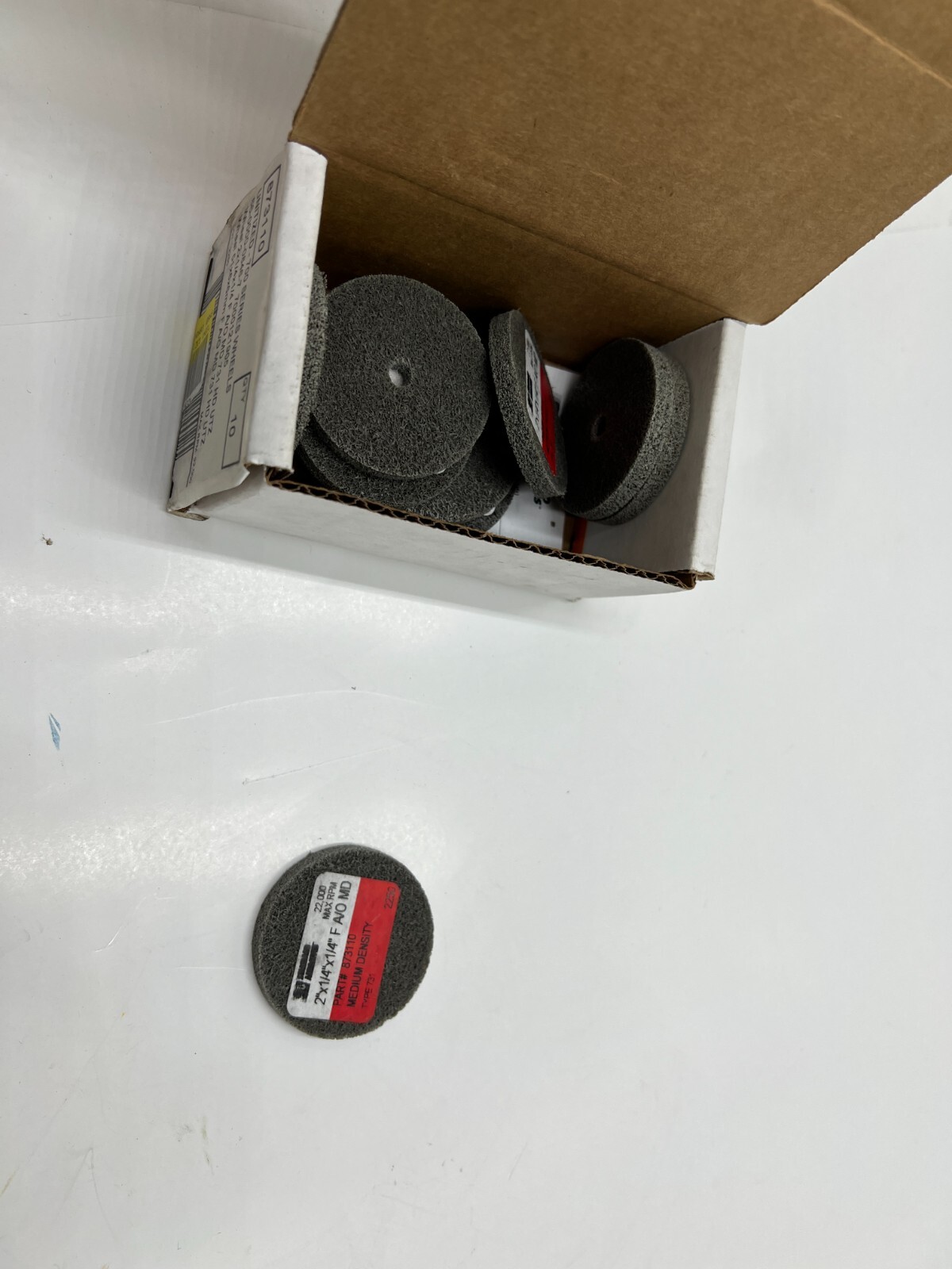 (QTY 10) Standard Abrasives 873110 2″x1/4″x1/14″ F AO MD Medium Density