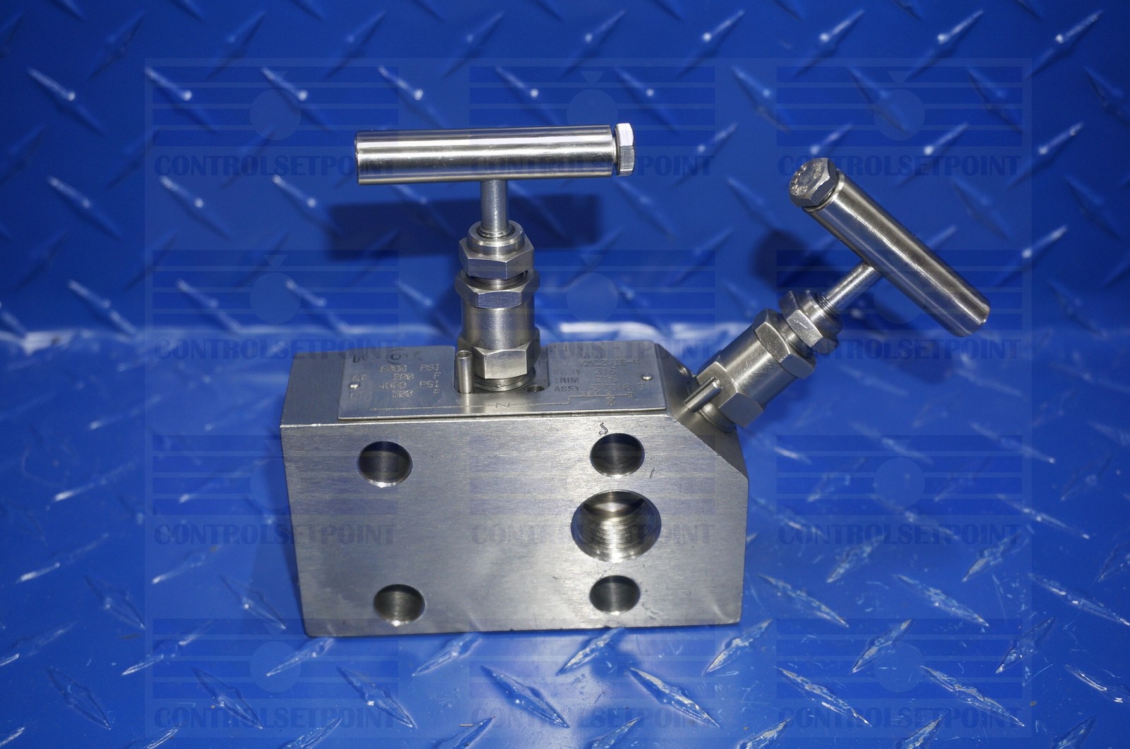 KEROTEST MANIFOLD KMC2VIS-4 2 VALVE MANIFOLD NEW