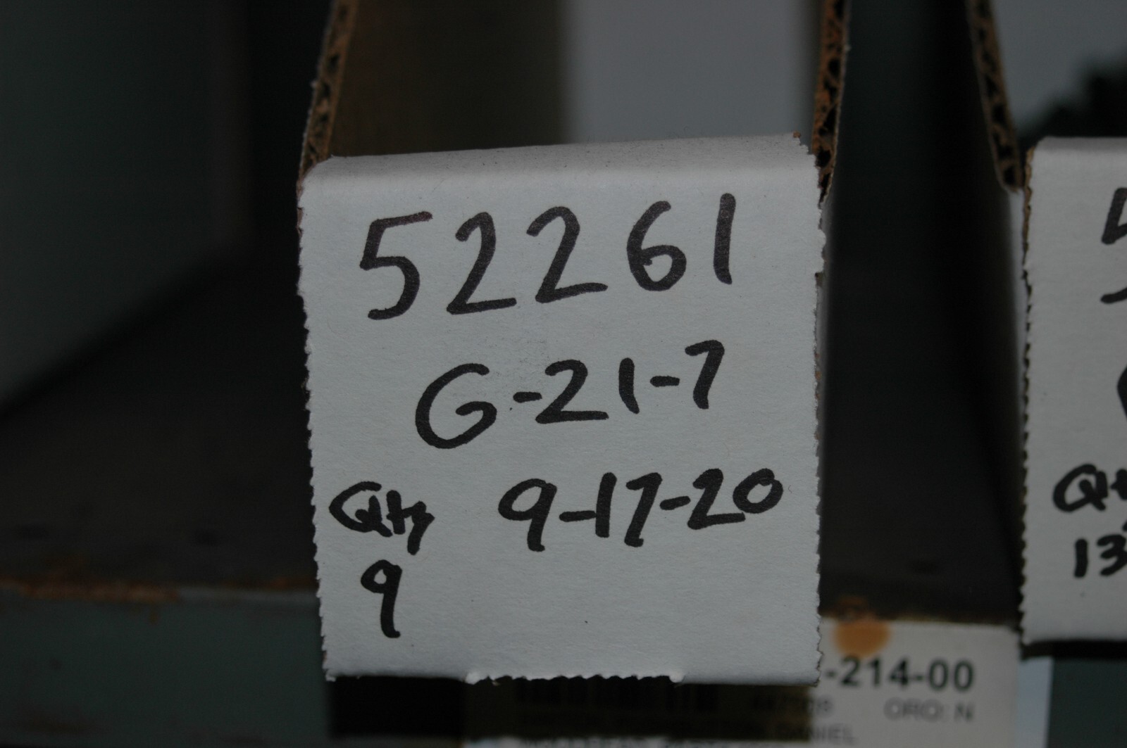 INSULATOR NO. 49 GREEN COLOR FOR MUELLER BATTERY CLIPS, NO. 48-C (10/P -SURPLUS-