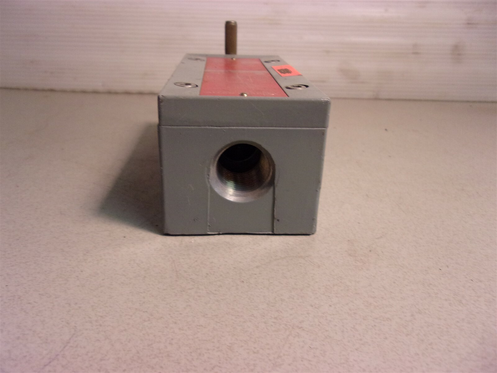 Allen Bradley DE Position Type 749 Limit Switch *FREE SHIPPING*