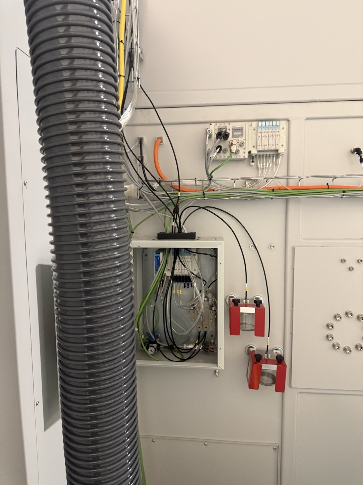 HYBRID MANUFACTURING TECHNOLOGIES CF-4B-3E-AAAA SINGLE PLATFORM AMBIT CNC
