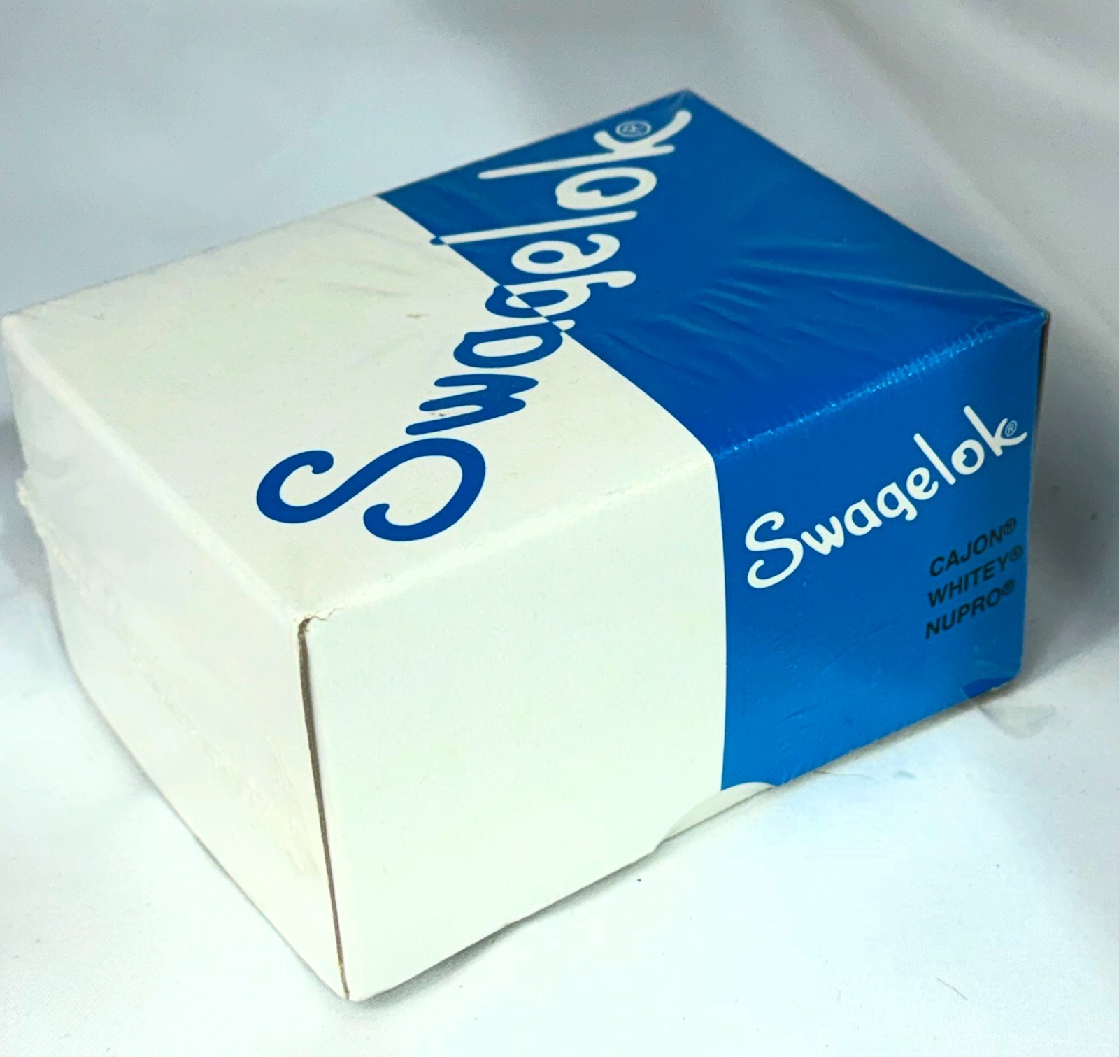 NEW Sealed Swagelok Stainless SS-6BK 3/8″ Bellows Valve SC-11 Cleaned PCTFE Tip