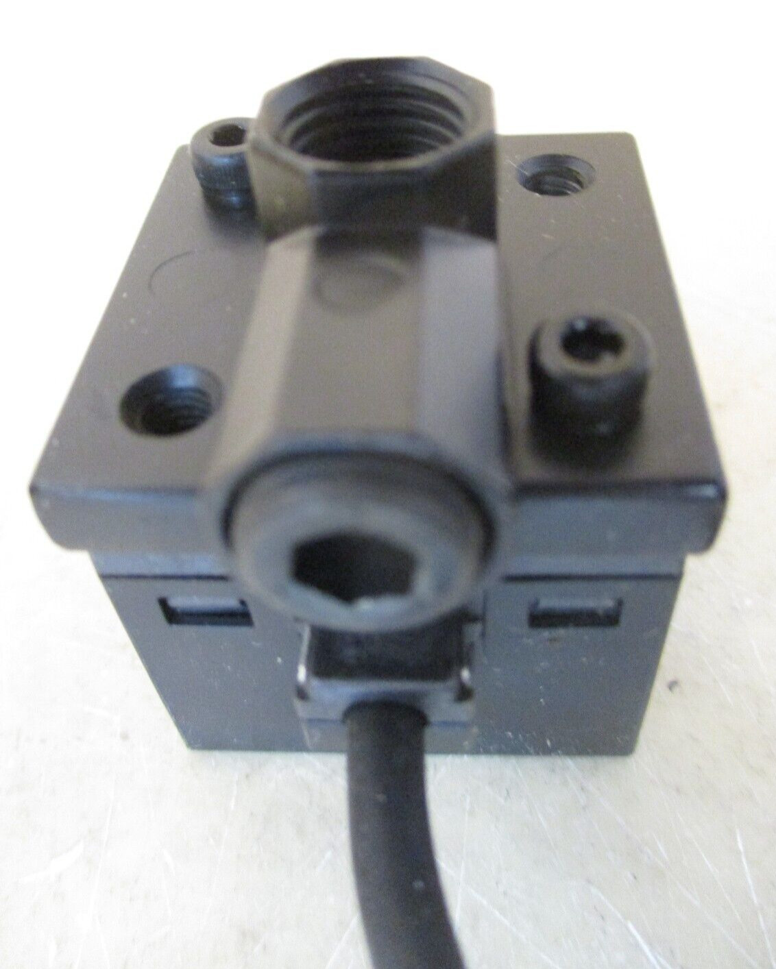 SUNX DP2-21F-P UDP221FP Pressure Sensor w/ Digital LED Display 100kPa 46939ELL