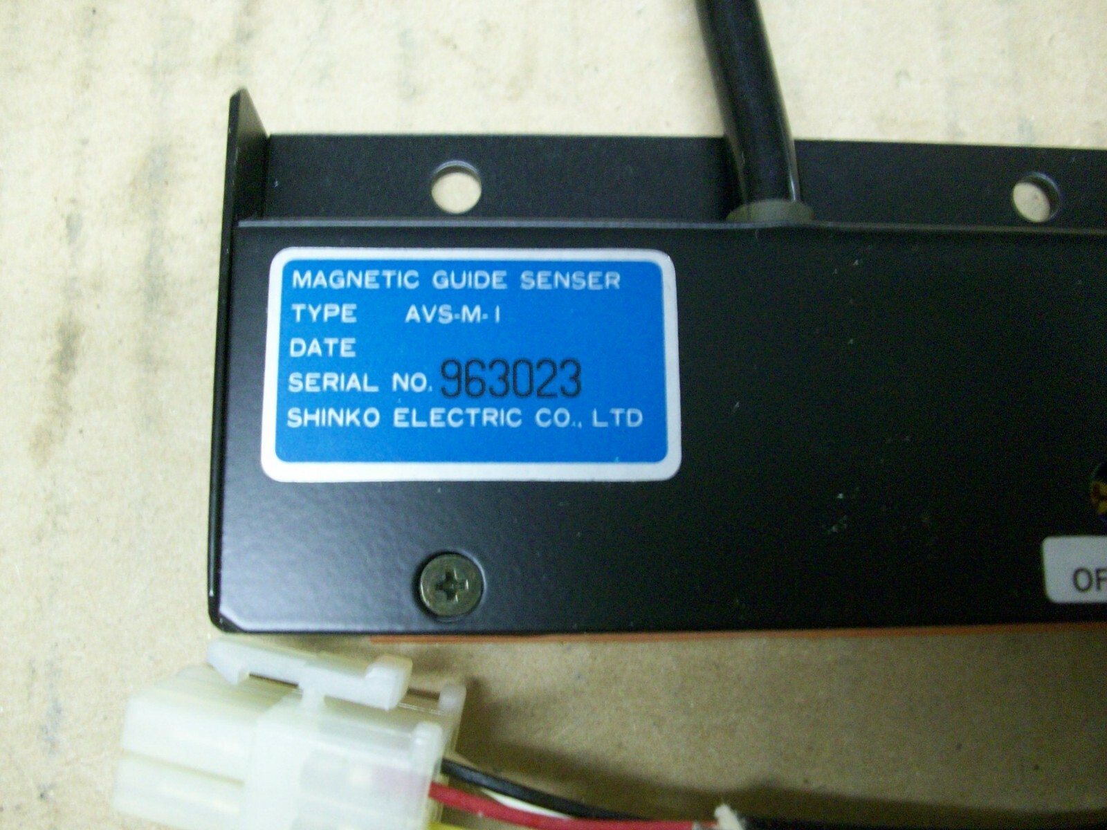 SHINKO ELECTRIC AVS-M-1 MAGNETIC GUIDE SENSER