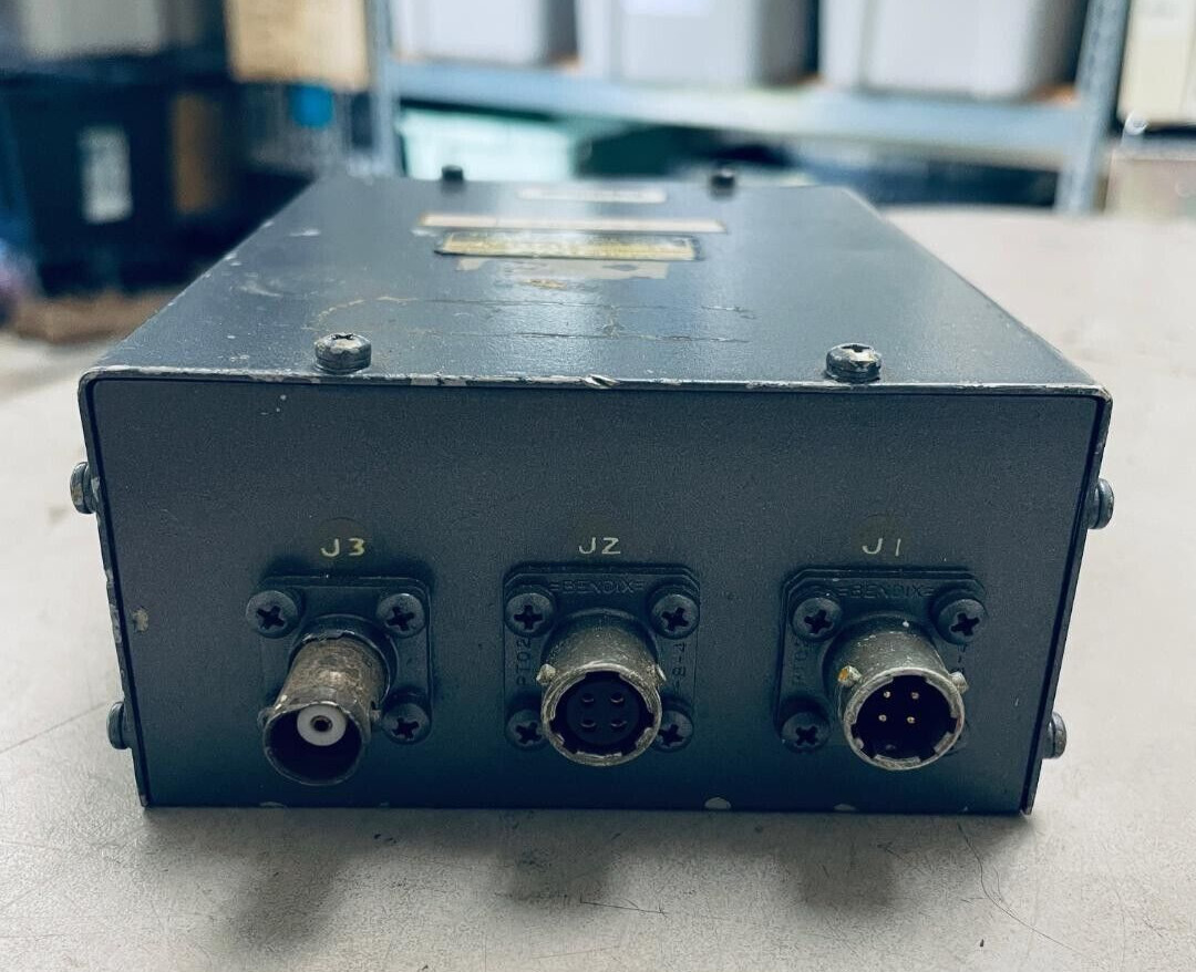 HUGHES AIRCRAFT ( E&M LABORATORIES ) AVIONICS INSTRUMENT Model EDS1161 @ D2