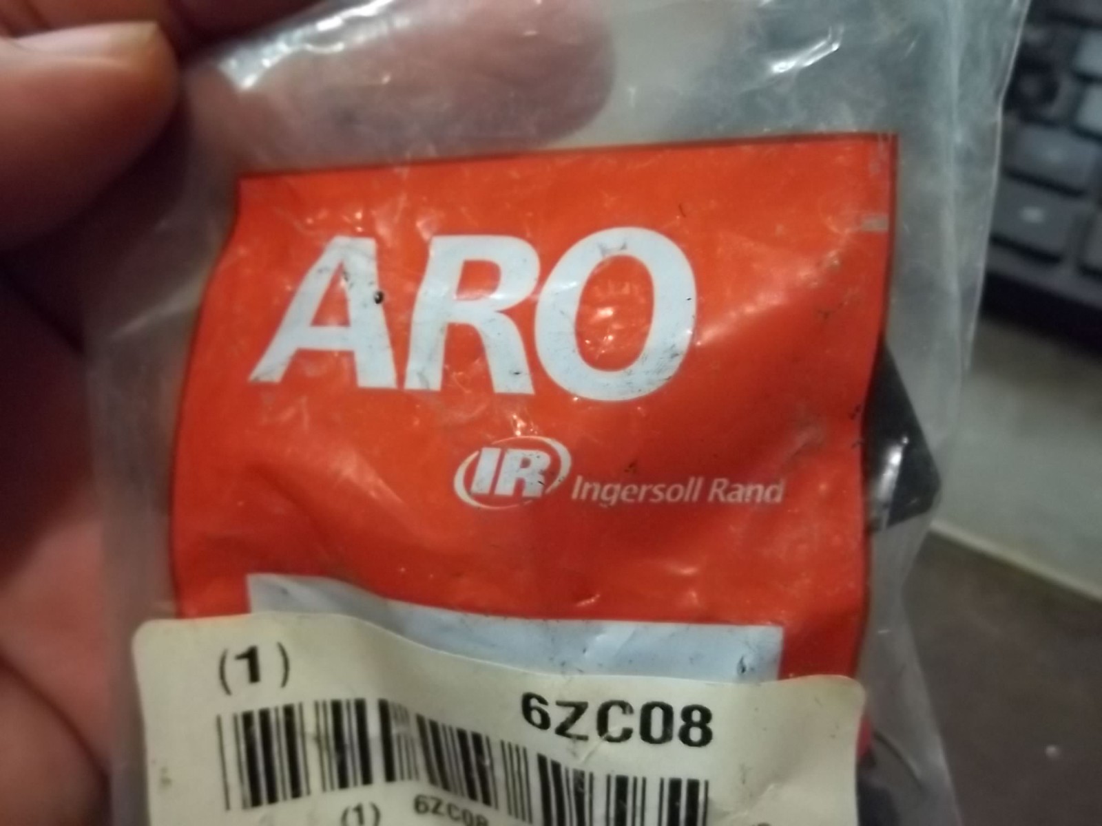 NEW IN PKG INGERSOLL RAND ARO 104104-F02-G 6ZC08 FLOW CONTROL VALVE (WL19-2)