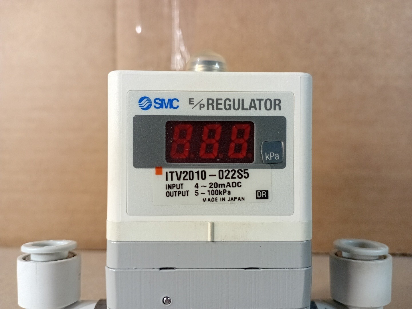 SURPLUS NEW SMC ITV2010-022S5 4-20 mA Input, 5-100 kPa Output Electro-Pneumatic
