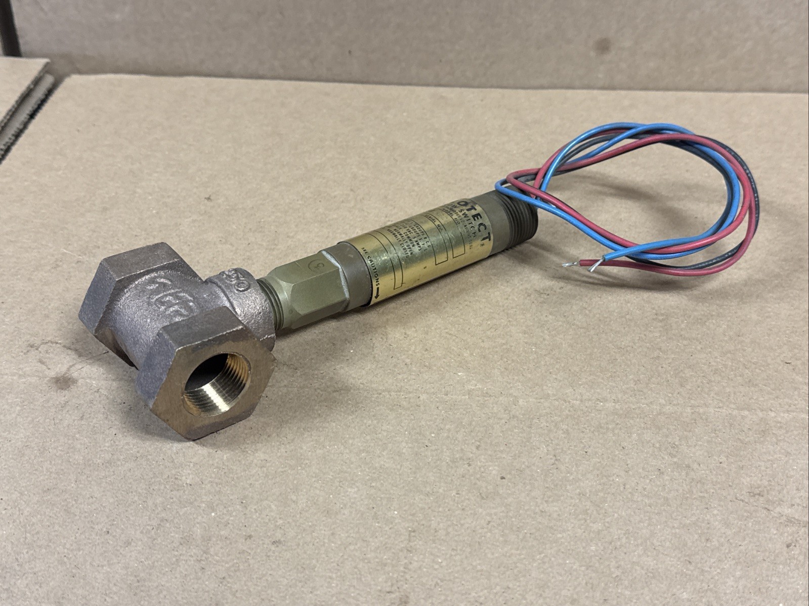 NEW FLOTEC V6EPB-BS2B Flow Switch 3/4” V6EPBBS2B WARRANTY FAST SHIPPING