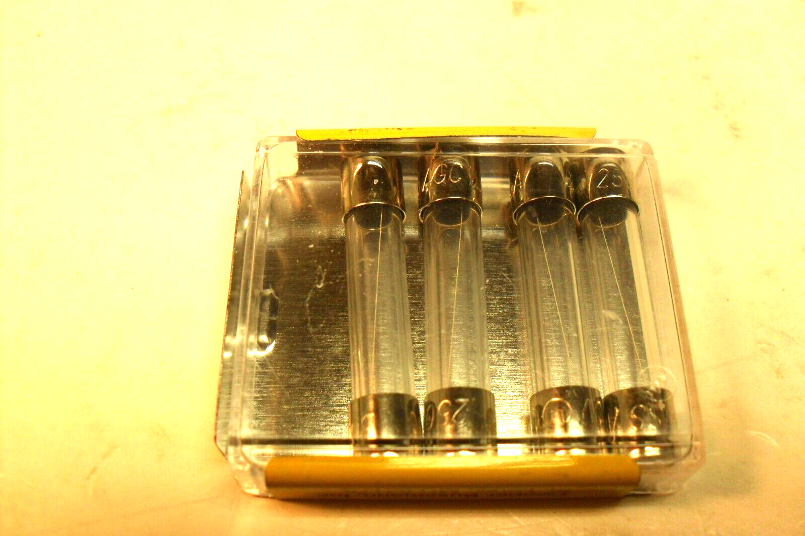 qty 4 – Buss Fuses AGC-1/2 USA SELLER nib